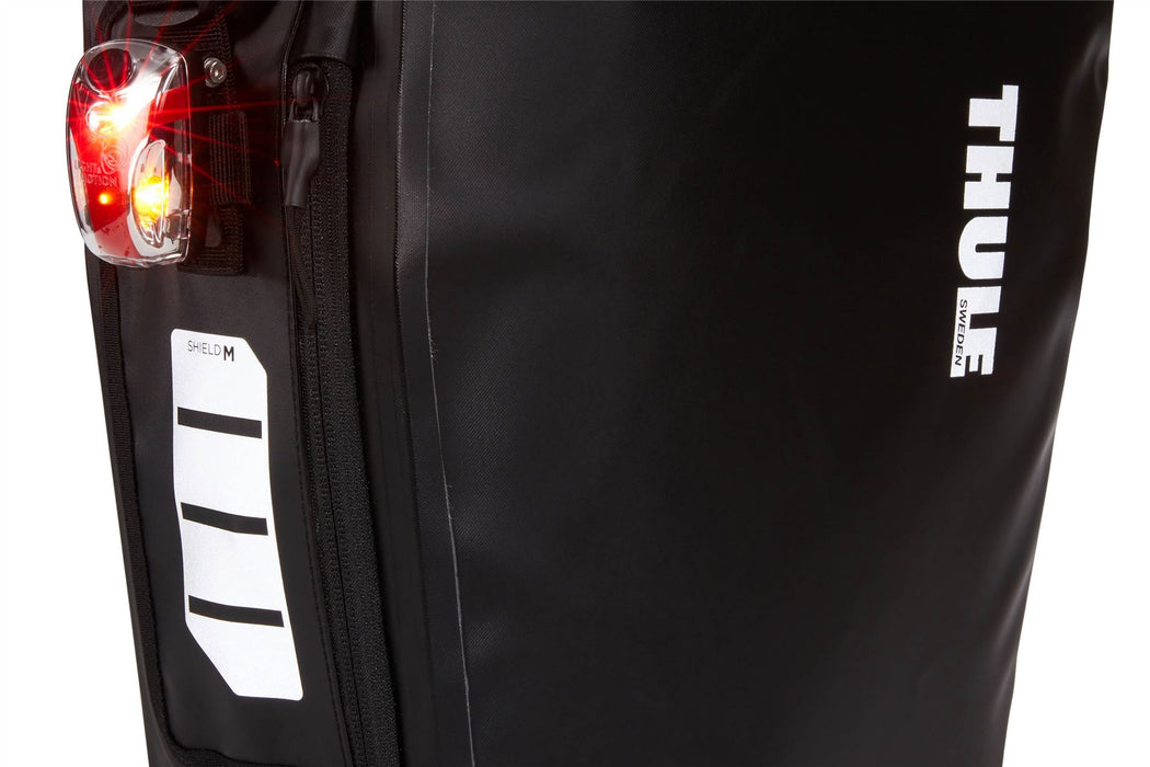 Thule Shield pannier 17L black Pannier Thule - Bars 4 Cars