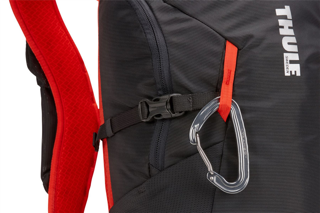 Thule AllTrail 15L Lightweight Hiking Pack Thule - Bars 4 Cars