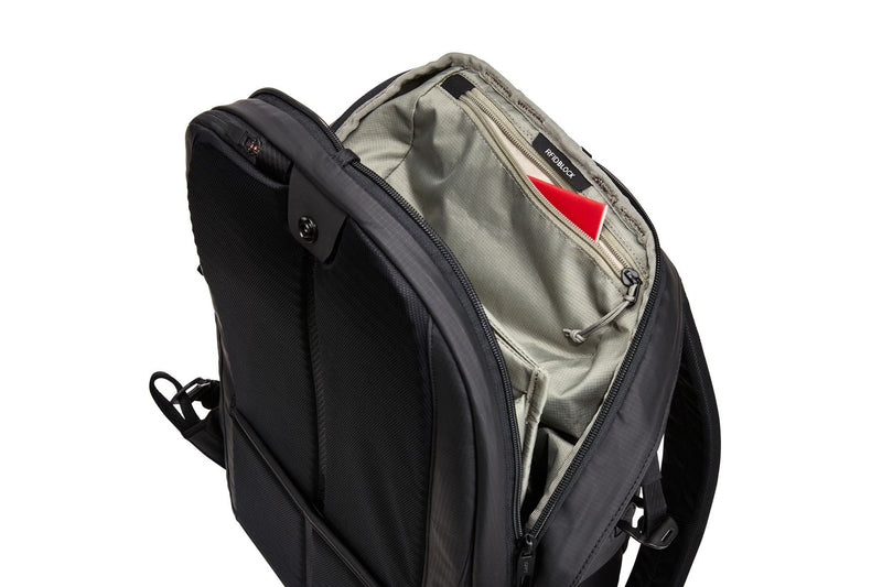 Thule Tact backpack 21L - Black Daypack Thule - Bars 4 Cars