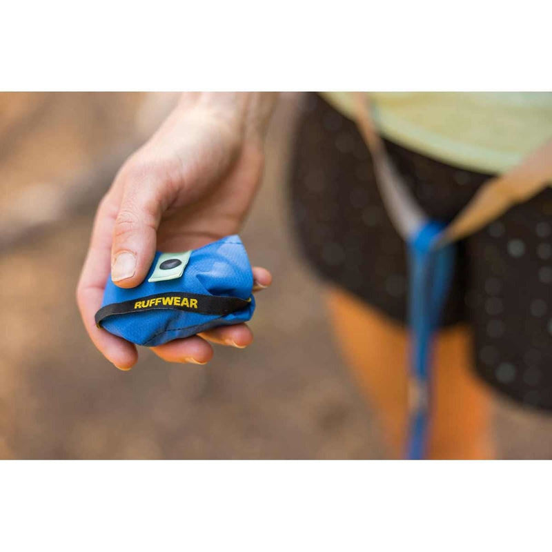 Ruffwear Trail Runner Ultralight Dog Bowl in Blue Pool Ruffwear - Bars 4 Cars