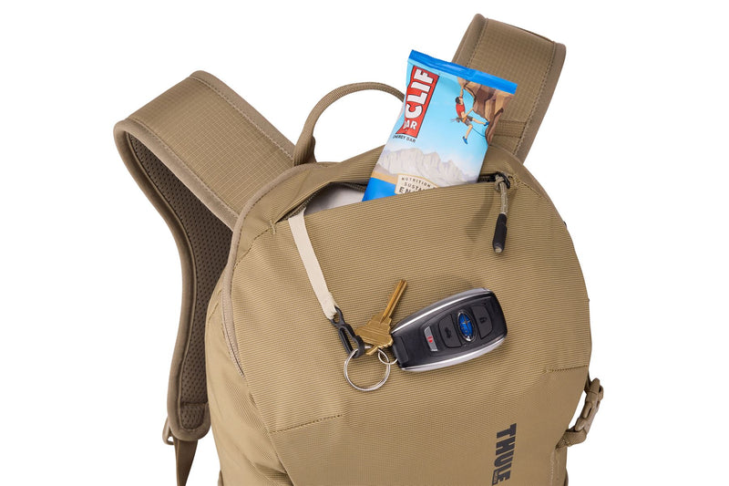 Thule AllTrail 18L daypack with rain cover Faded Khaki tan Thule - Bars 4 Cars