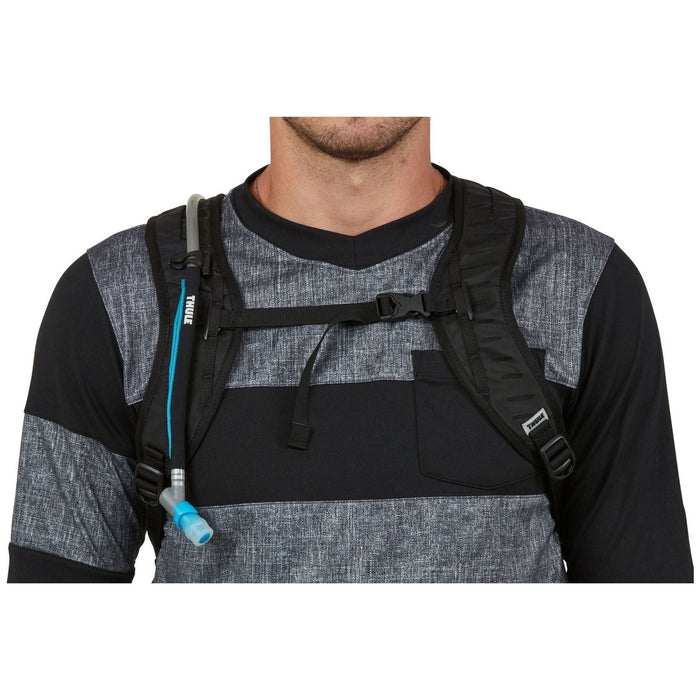 Thule Vital 8L Black Hydration Pack Thule - Bars 4 Cars
