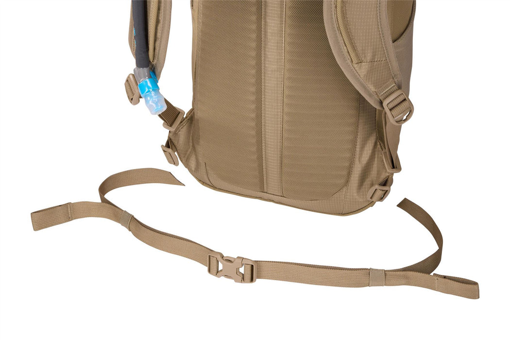 Thule AllTrail hydration pack 16L Faded Khaki tan Thule - Bars 4 Cars