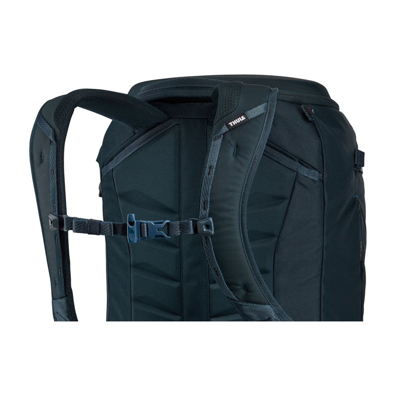 Thule Landmark 40L travel pack darkest blue Thule - Bars 4 Cars