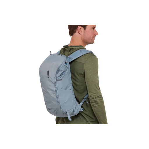 Thule AllTrail 18L daypack with rain cover Pond grey Thule - Bars 4 Cars