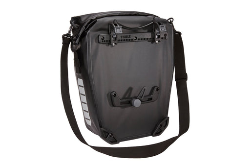 Thule Shield pannier 17L black Pannier Thule - Bars 4 Cars