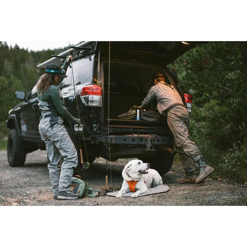 Ruffwear Highlands Dog Pad in Cloudburst Grey (Medium) Ruffwear - Bars 4 Cars