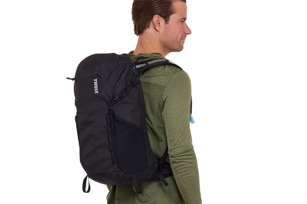Thule AllTrail hydration pack 22L black Thule - Bars 4 Cars