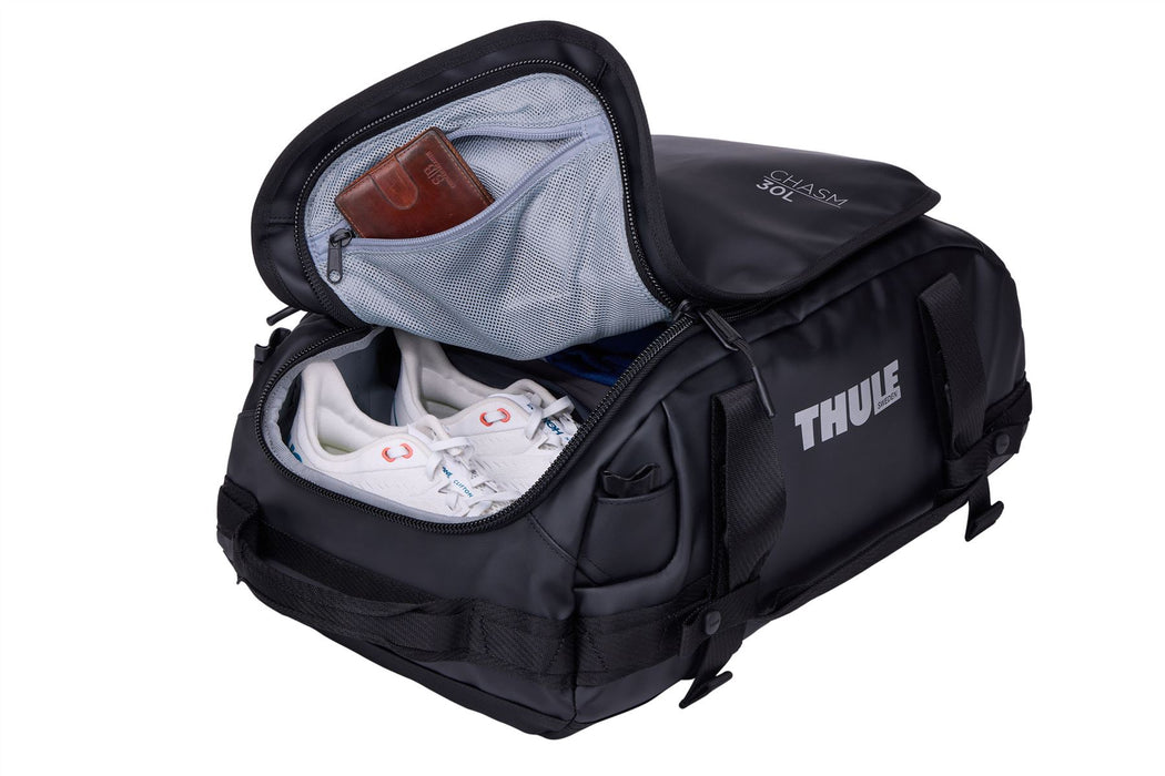 Thule Chasm 30L duffel bag black Thule - Bars 4 Cars