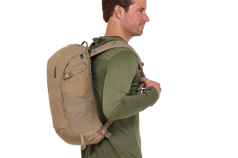 Thule AllTrail 18L daypack with rain cover Faded Khaki tan Thule - Bars 4 Cars