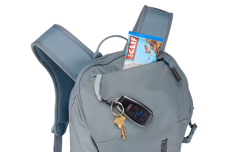 Thule AllTrail 18L daypack with rain cover Pond grey Thule - Bars 4 Cars